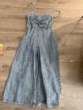 Bluivy Light Blue Denim Wide-Leg Overalls